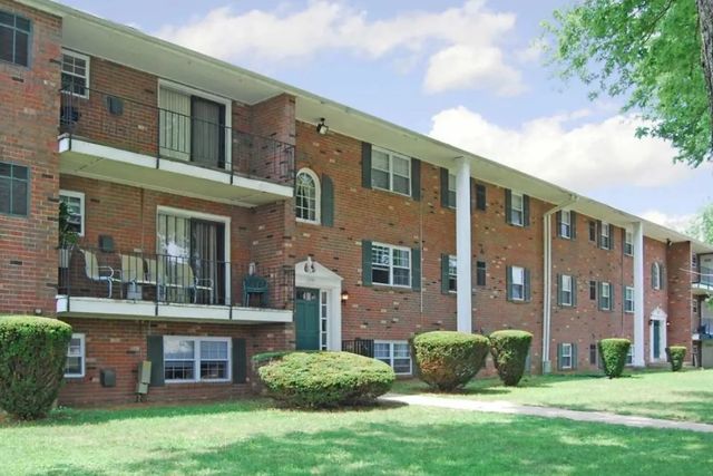 2700 Boulevard Rd #D-301, Wilmington, DE 19805