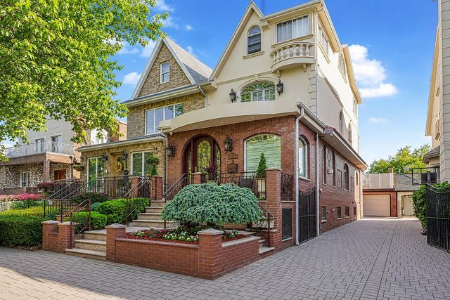 1026 83rd St, Brooklyn, NY 11228
