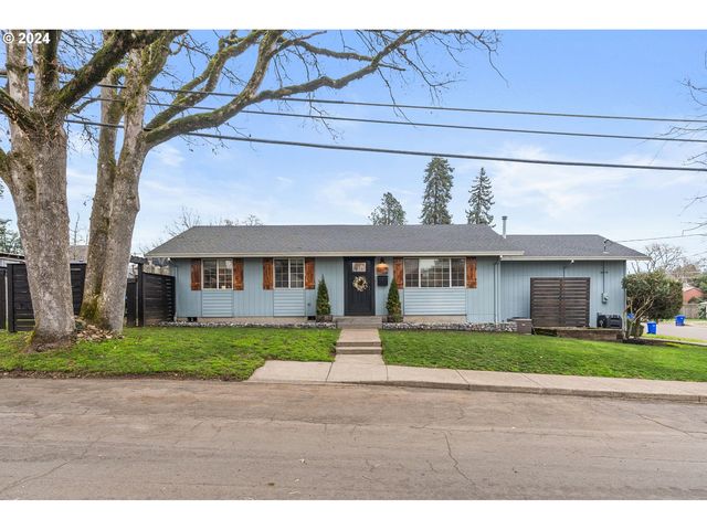 288 W  Exeter St, Gladstone, OR 97027