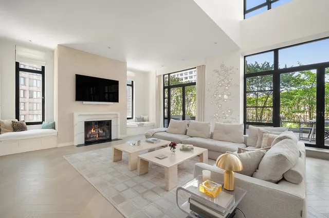 43 W  64th St #PH10B, New York, NY 10023