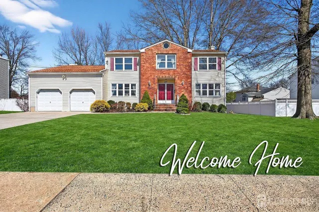 829 Cranbury Cross Rd, North Brunswick, NJ 08902