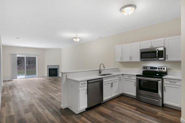 91 Hutchins Rd #14, Ballston Spa, NY 12020
