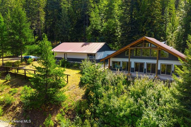 882 Woodfairie Mountain Rd, Sagle, ID 83860