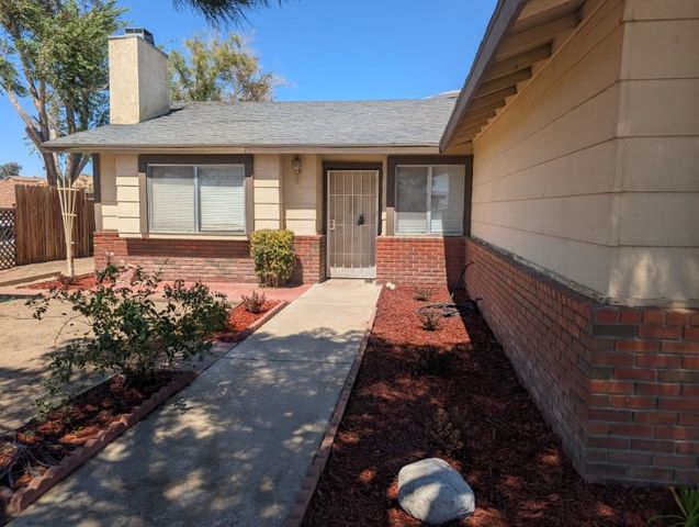 13578 Dean Ave, Victorville, CA 92395