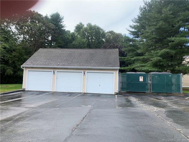 54 Rope Ferry Rd #F3G, Waterford, CT 06385