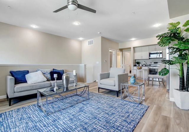 L'Appartement
アメリカーナ　WIDE FULLZIP HOODIE Zag Apartments - Los Angeles, CA | Trulia