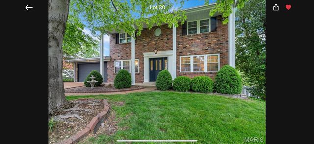 4633 Gatesbury Dr, Saint Louis, MO 63128