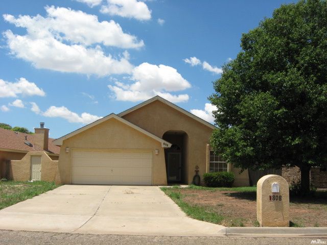 808 Laurelwood Dr, Clovis, NM 88101
