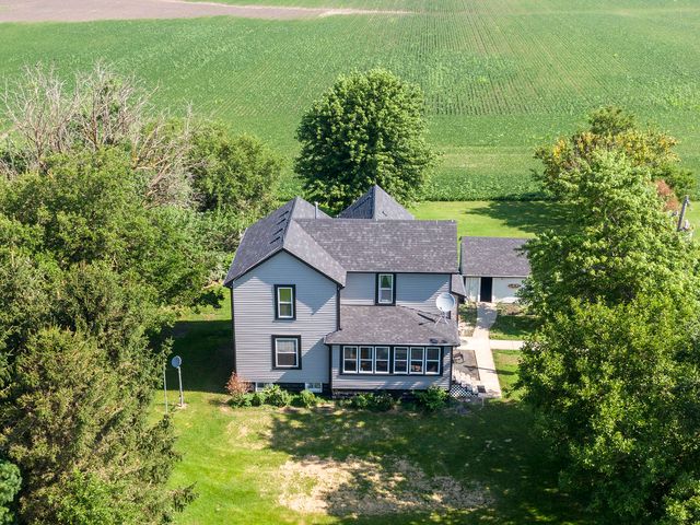 650 E  2200 North Rd, Danforth, IL 60930