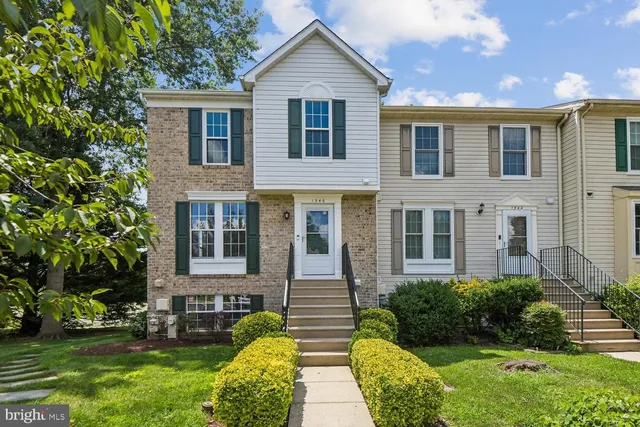 1546 Falstone Ln, Crofton, MD 21114