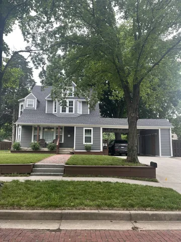 921 S  Evergreen Ave, Chanute, KS 66720