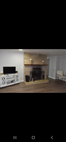 210 E  14th Ave #B, Kennewick, WA 99337