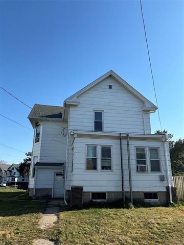1416/1418 3rd Ave SE, Cedar Rapids, IA 52403