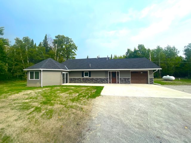 55843 State Highway 11, Warroad, MN 56763