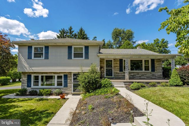 4107 Trowbridge Rd, York, PA 17402