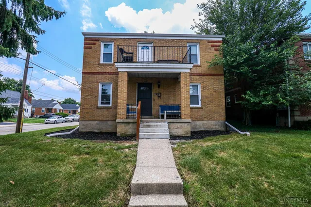 3851 Superior Ave, Cincinnati, OH 45236