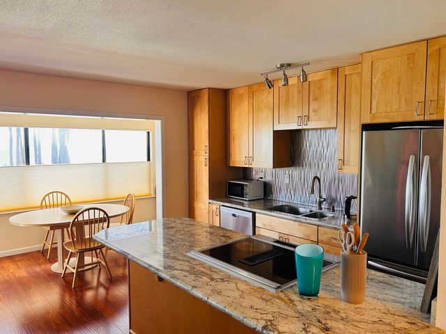 825 Balboa Ave #104, Capitola, CA 95010