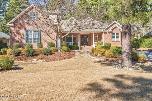 133 Steeplechase Way, Southern Pines, NC 28387