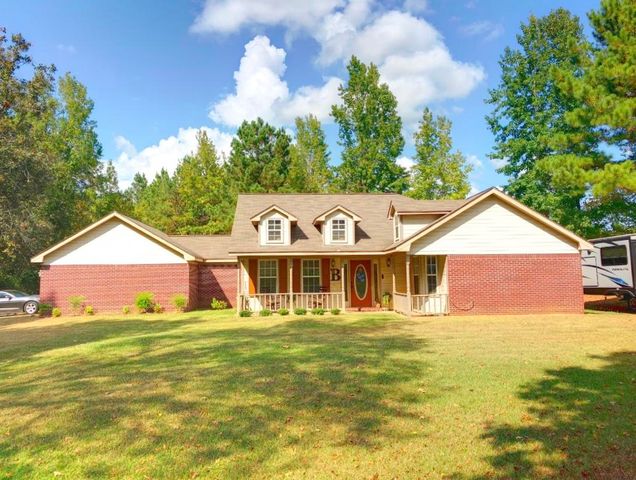 511 Anderson Grove Rd, Caledonia, MS 39740