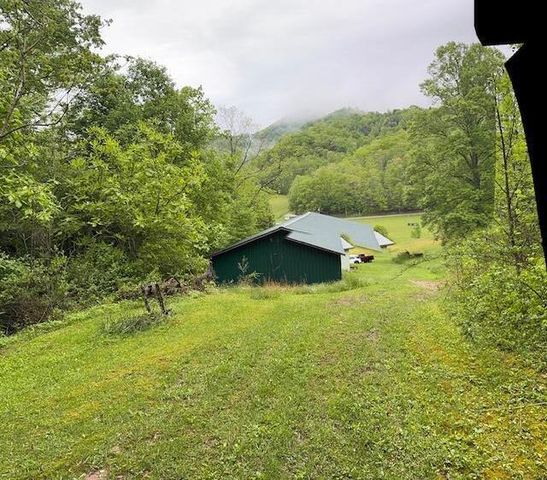 10975 Sheila Dr, Harlan, KY 40831