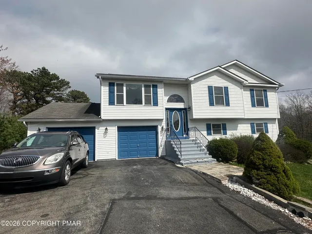 1566 Clover Rd, Long Pond, PA 18334