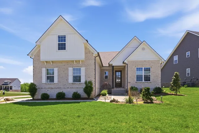 101 Tattersalls Dr, Nicholasville, KY 40356