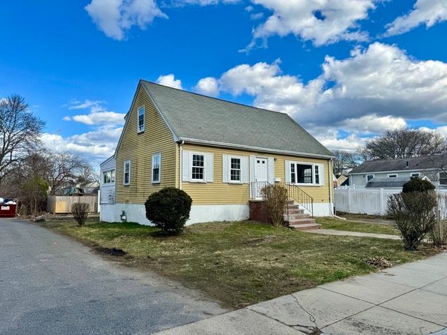 27 Ernest Ave, Hyde Park, MA 02136
