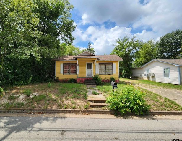 2304 W  Shaw St, Tyler, TX 75701