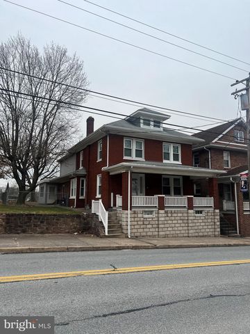31 S  Main St, Dover, PA 17315