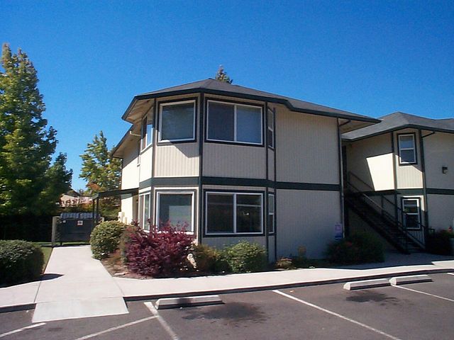 2872 State St   #A, Medford, OR 97504