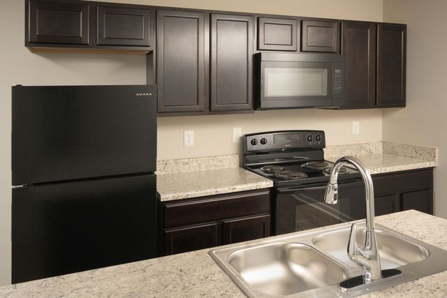 4101 Dayton Blvd #212, Chattanooga, TN 37415