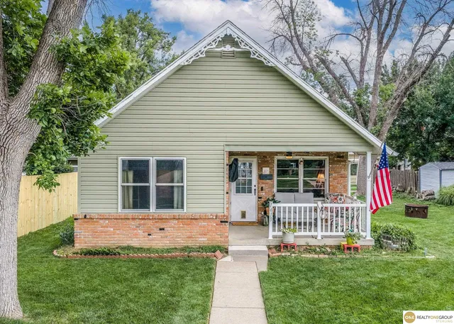 1418 South St, Blair, NE 68008