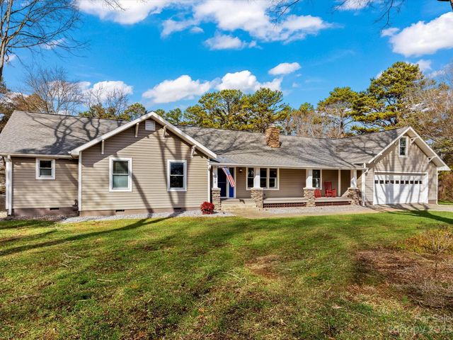 412 S  8th Ave, Maiden, NC 28650