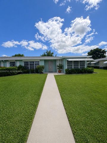 200 High Point Ct E #D, Delray Beach, FL 33445