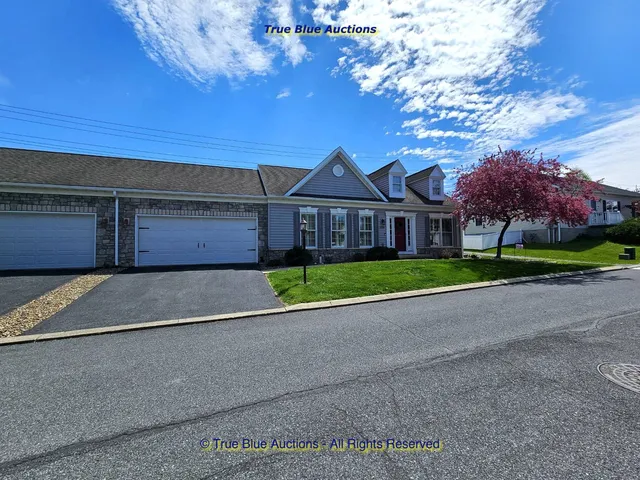 174 Independence Ave, State College, PA 16801