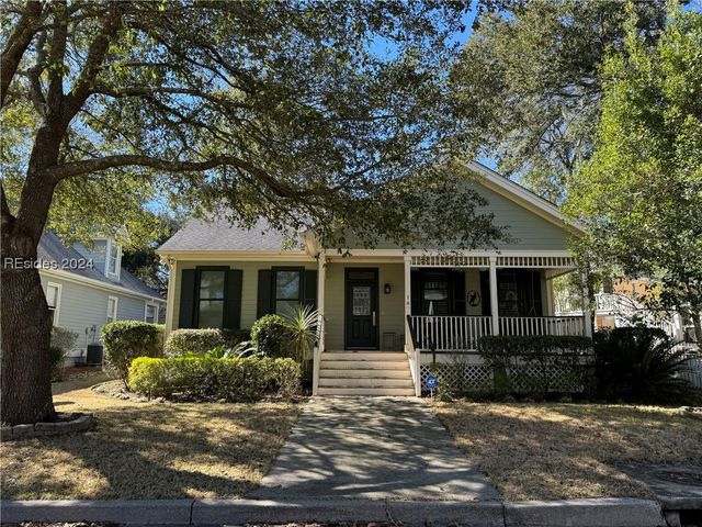 16 Brisbane Dr, Beaufort, SC 29902