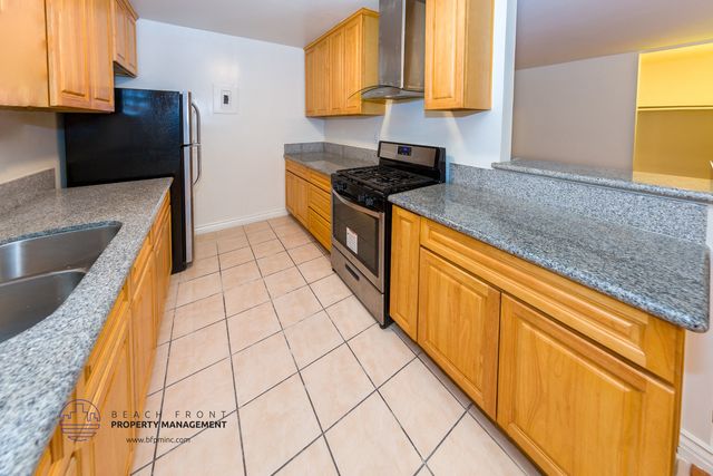 722 S  Saint Andrews Pl #2, Los Angeles, CA 90005