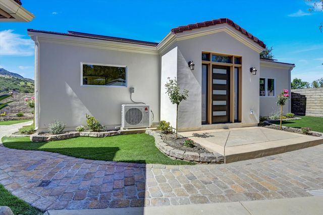 4956A Vejar Dr, Agoura Hills, CA 91301