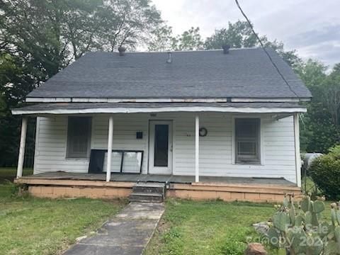 1142 Mitchell St, Shelby, NC 28152