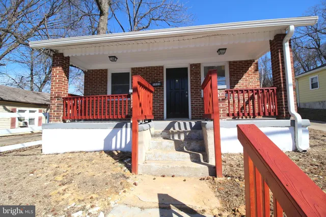 5522 Addison Rd, Capitol Heights, MD 20743