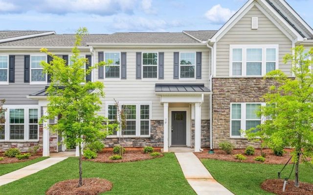 10 Gaskins Trl, Travelers Rest, SC 29690