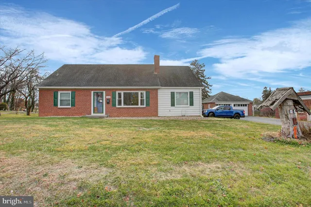 128 E  Potomac St, Williamsport, MD 21795