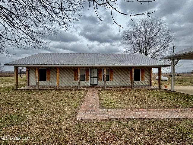 126 Interstate Rd, Shaw, MS 38773