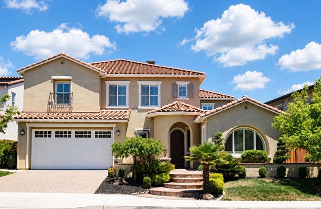 2458 Marsanne St, Danville, CA 94506