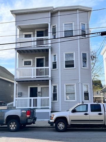 275-277 Water St, Lawrence, MA 01841