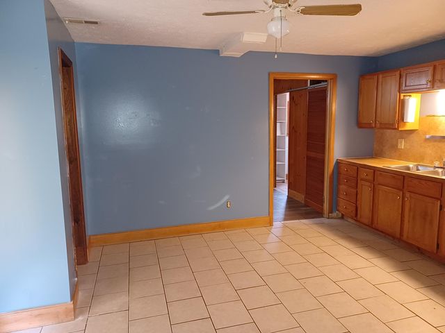 154 Williams St #B, New London, OH 44851