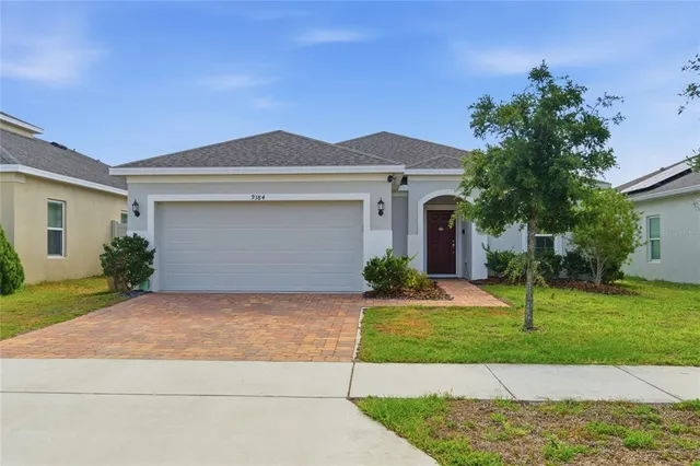 9384 Saint Therese St, Groveland, FL 34736