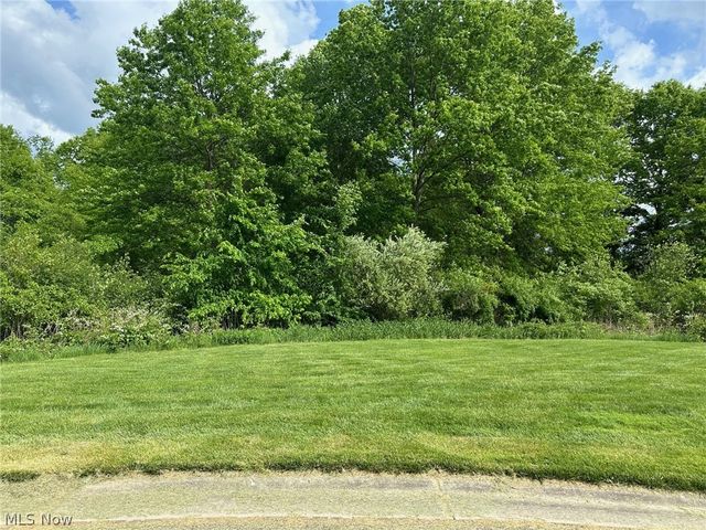 3344 Charleston Pl, Ravenna, OH 44266
