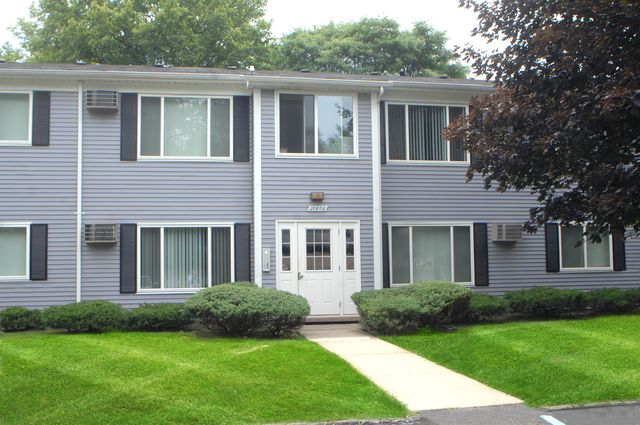 20800 Orchard Lake Rd #6-202, Farmington, MI 48336