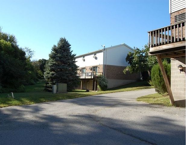 650 Trolley Dr #10066812, Dallastown, PA 17313
